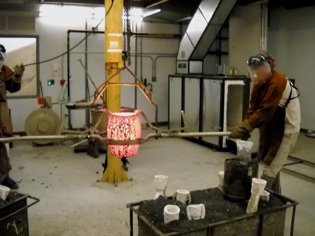 Bronze Casting - Moving to Pour